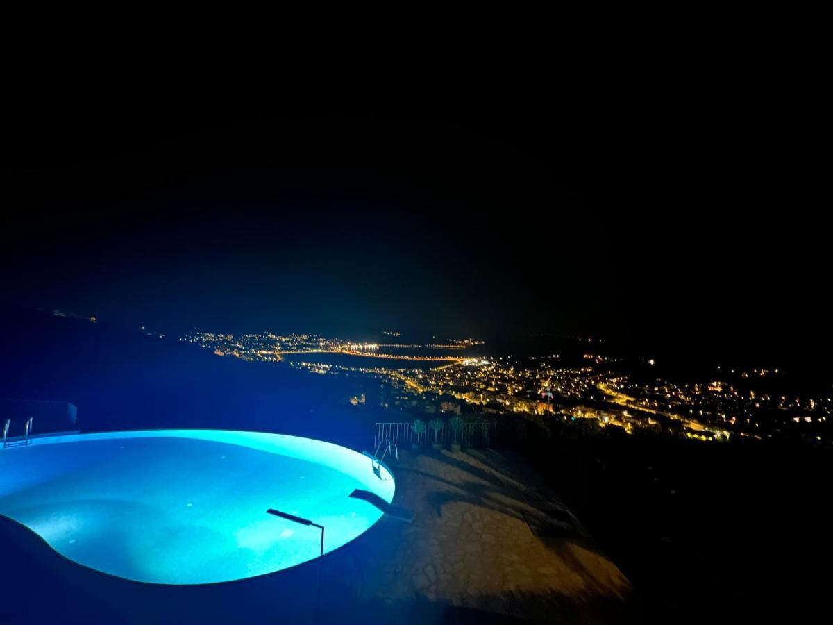 Endless Blue Villa Anavyssos Buitenkant foto